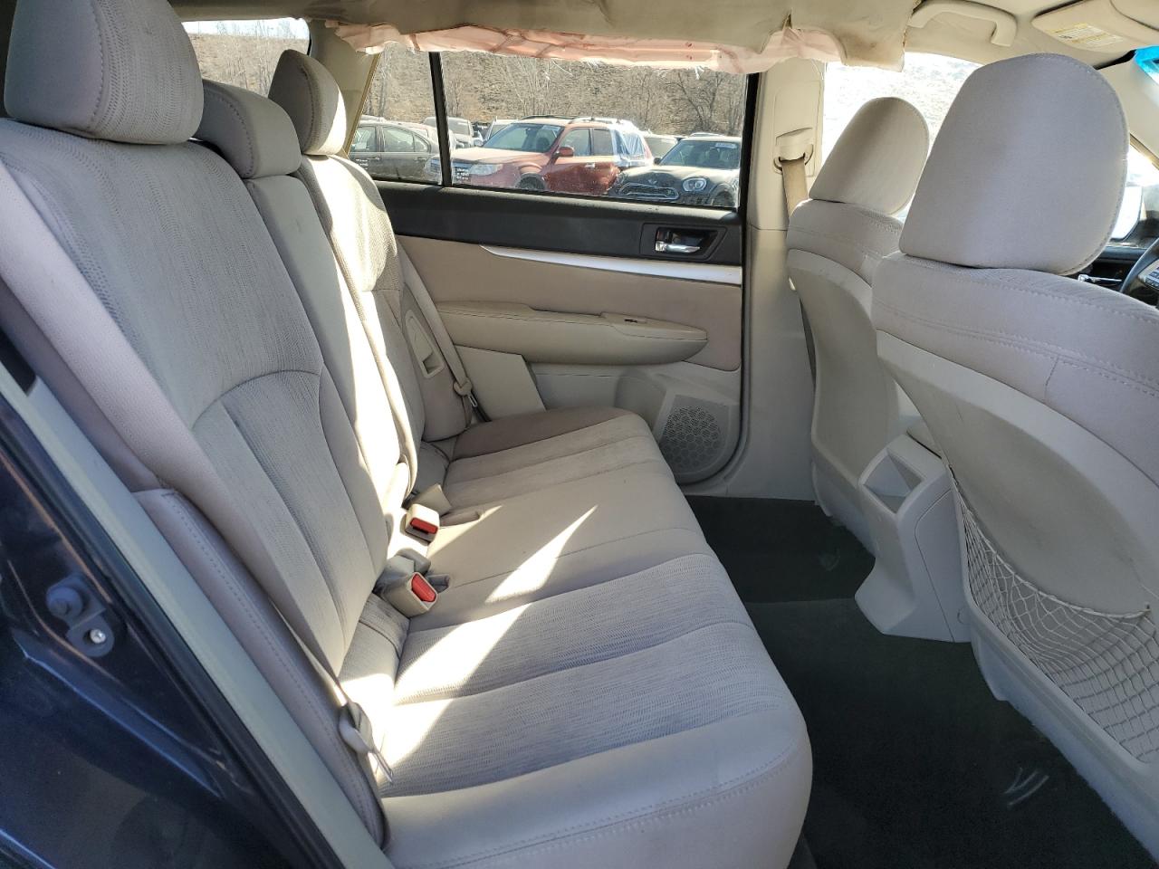 2013 Subaru Outback - Image 11