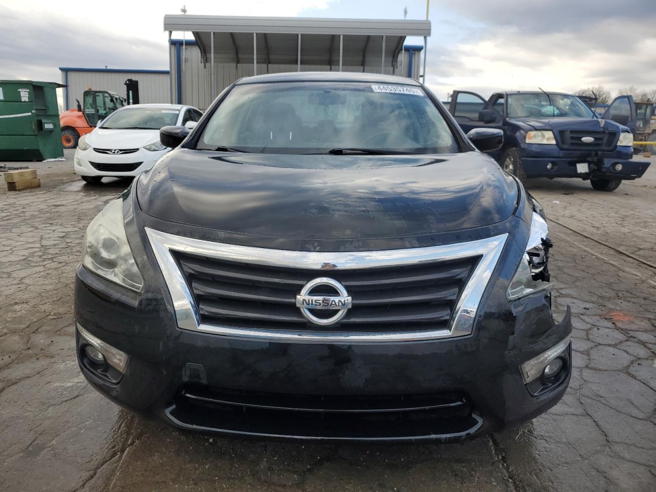2015 Nissan Altima - Image 5