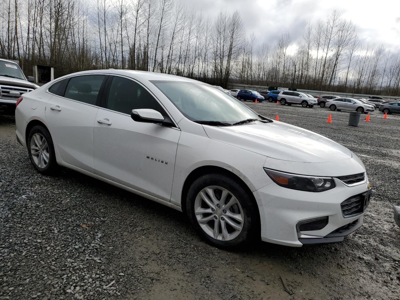 2018 Chevrolet Malibu - Image 4