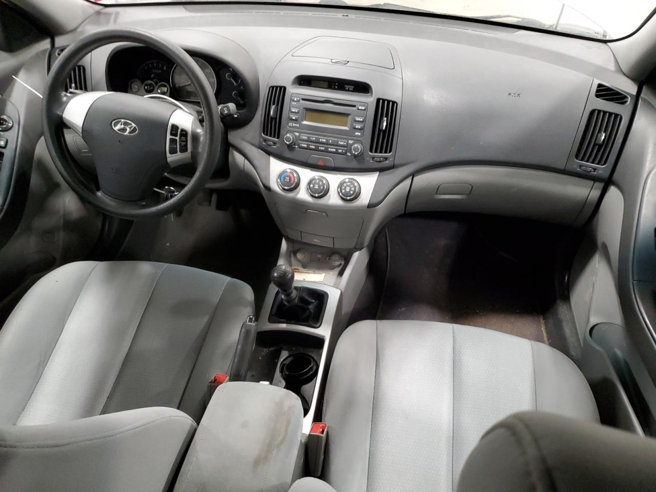 2009 Hyundai Elantra - Image 8