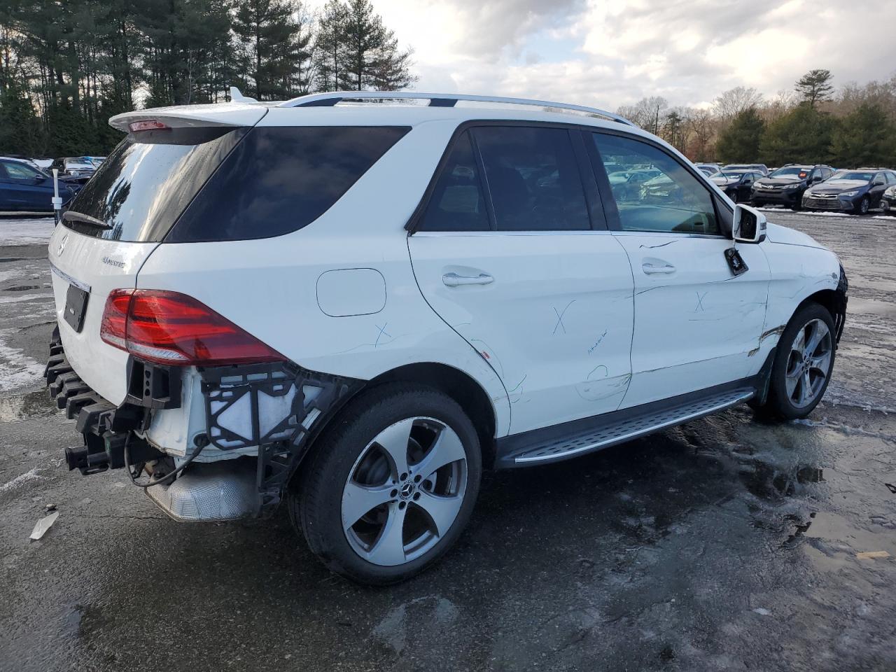 2017 Mercedes-Benz GLE - Image 3