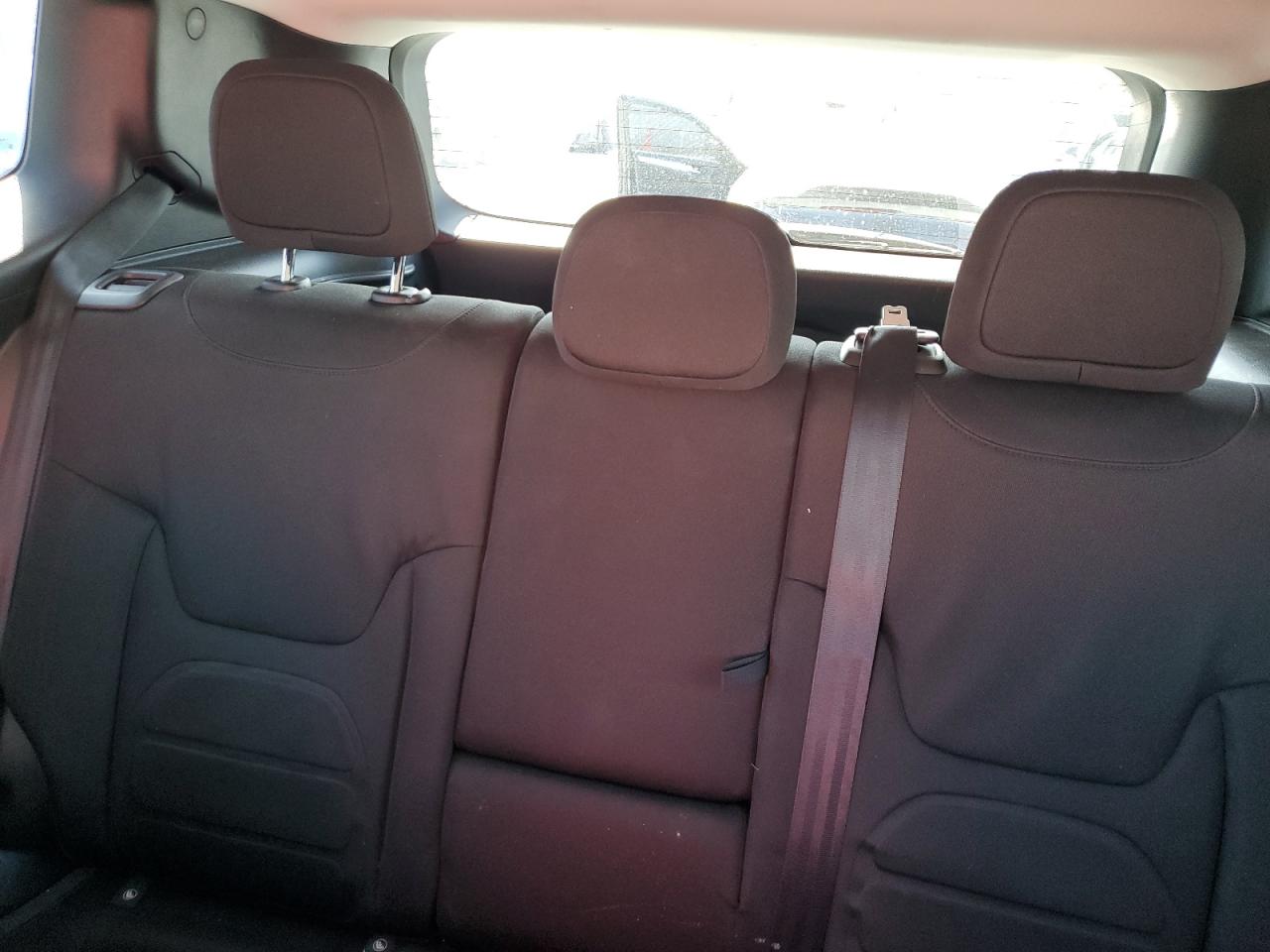 2017 Jeep Renegade - Image 10