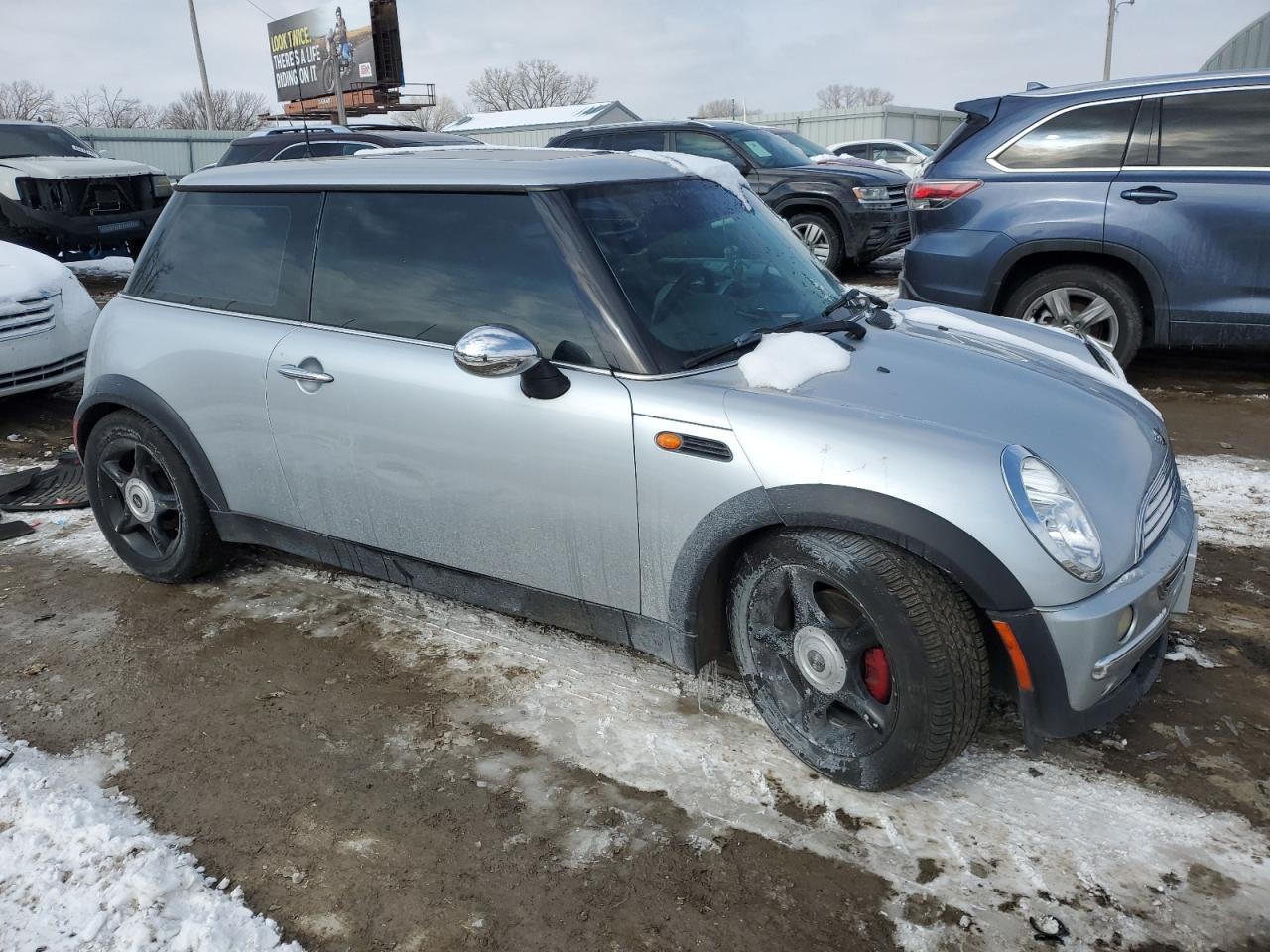 2004 MINI Cooper - Image 4