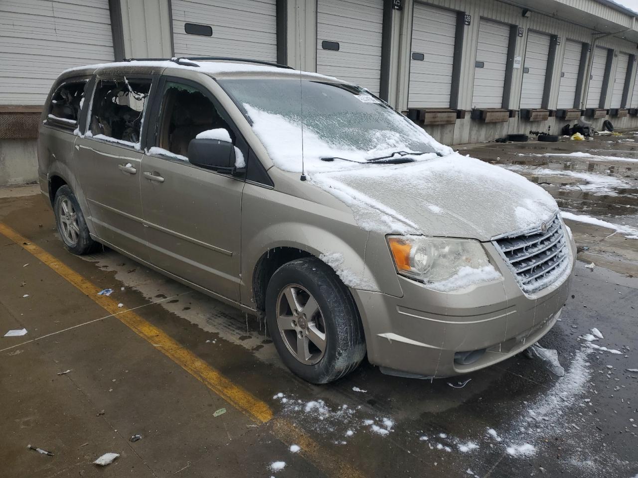 2008 Chrysler Town & Country - Image 4