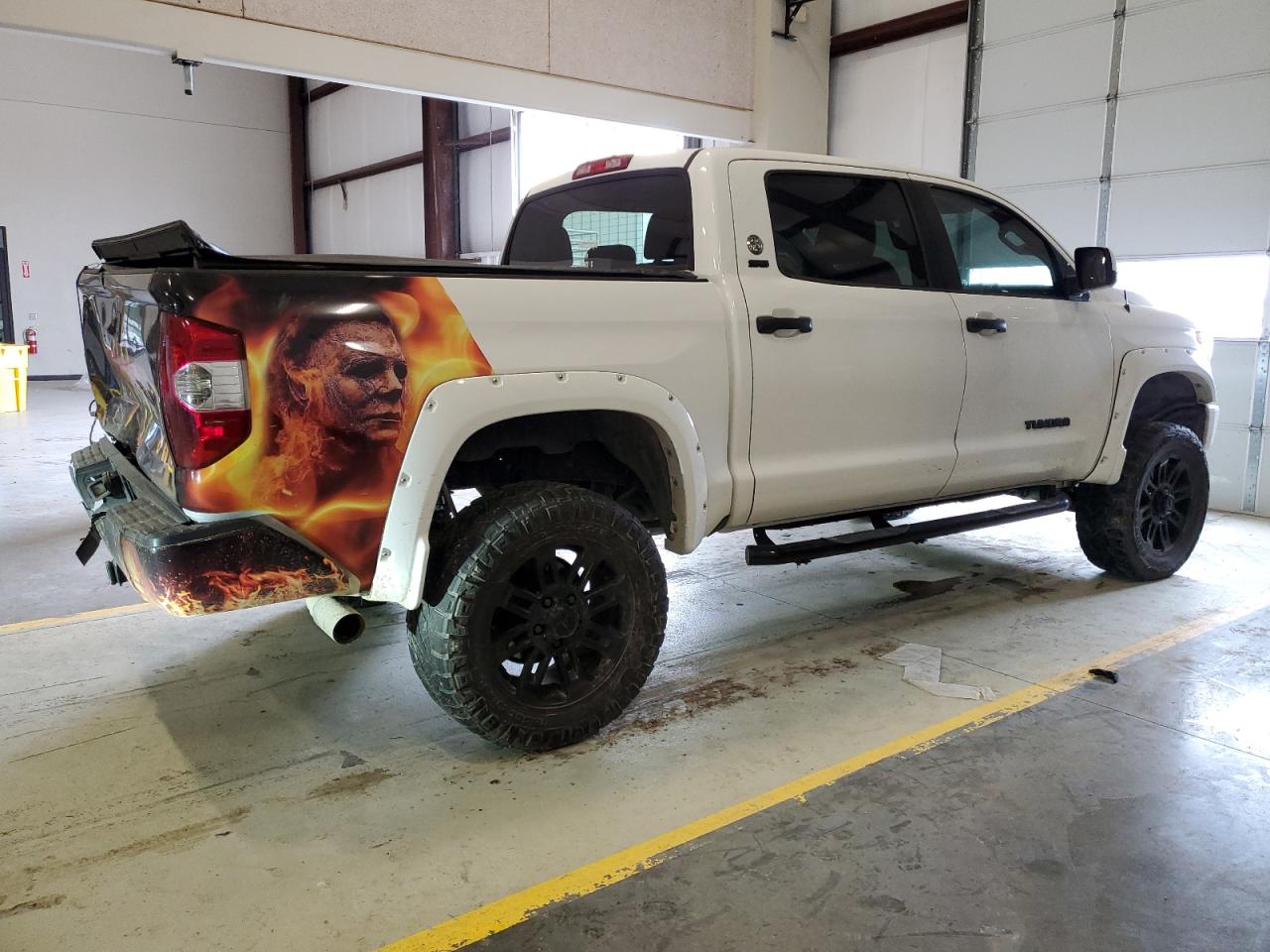 2016 Toyota Tundra - Image 3