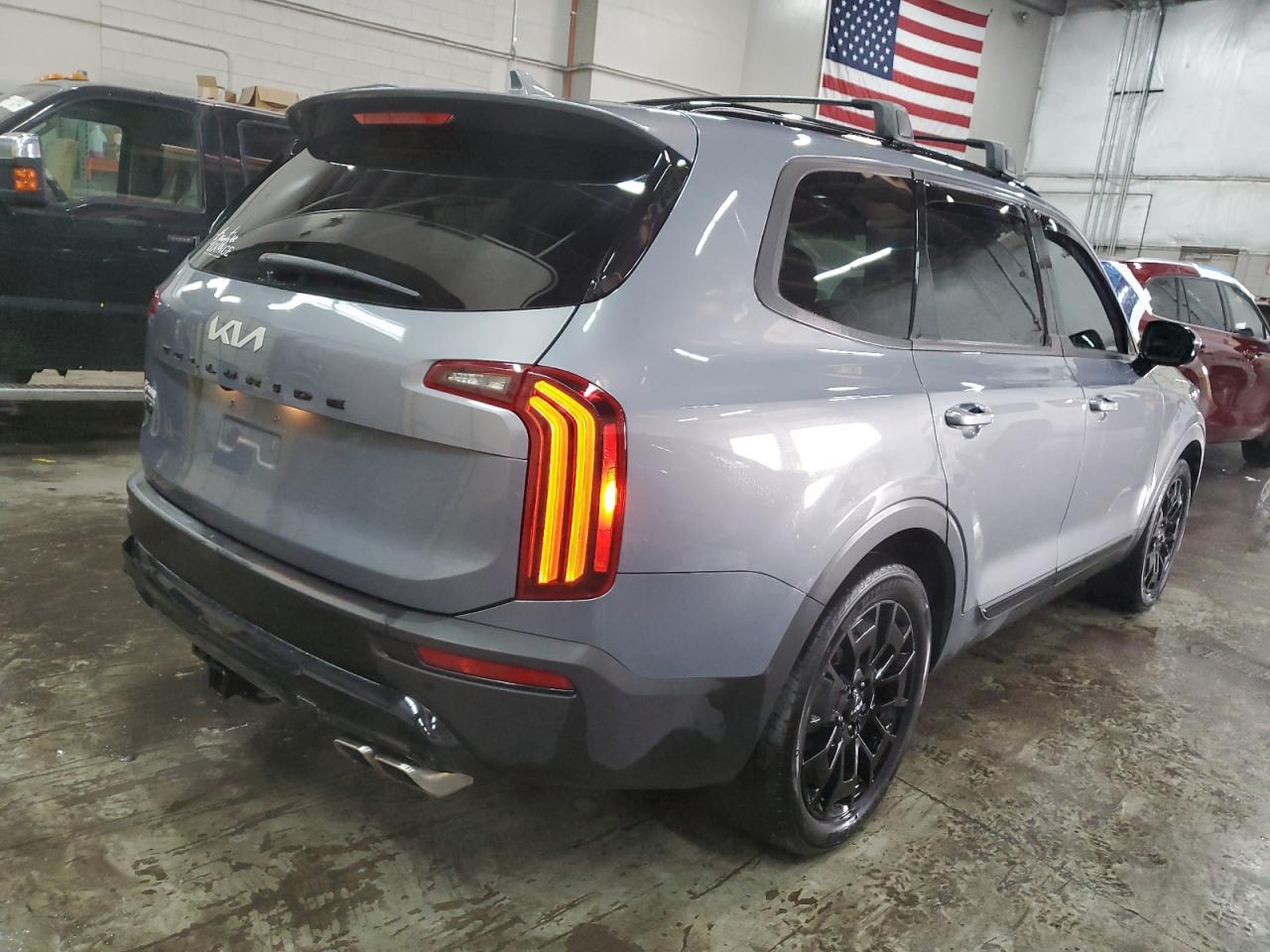 2022 Kia Telluride - Image 3