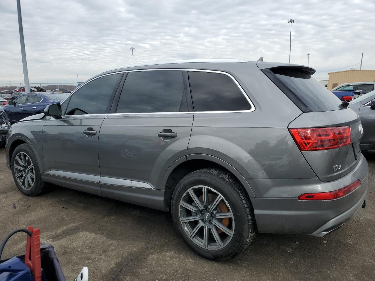 2017 Audi Q7 - Image 2