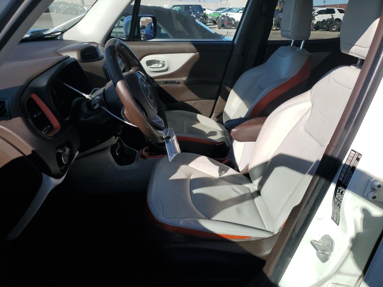 2015 Jeep Renegade - Image 7