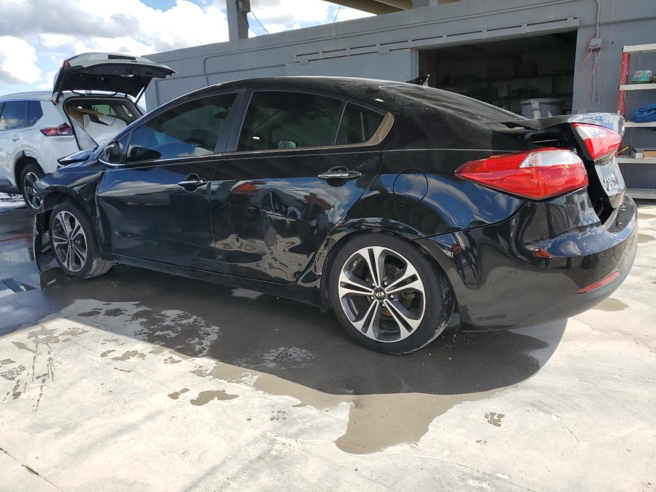 2014 Kia Forte - Image 2