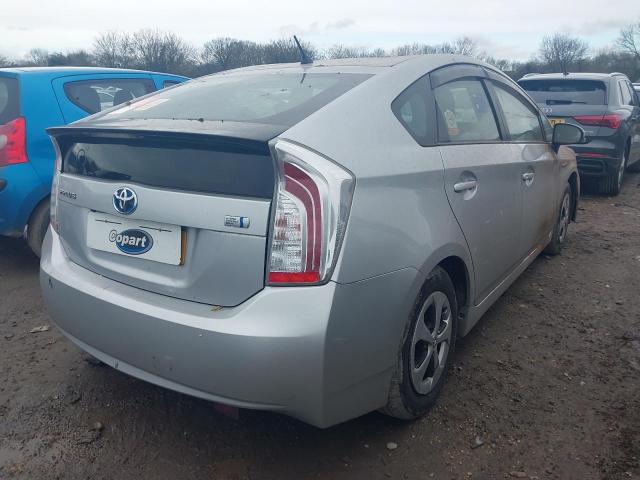 2014 TOYOTA PRIUS HYBR