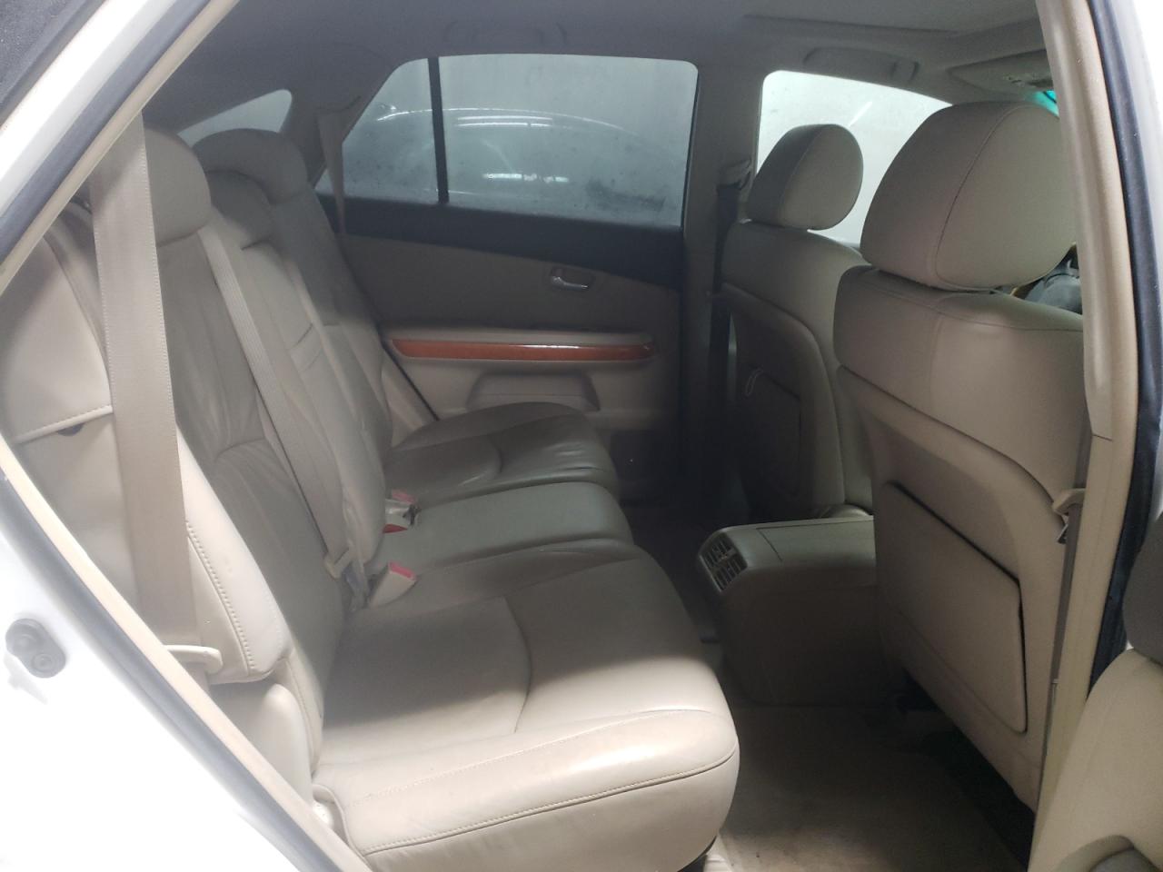 2004 Lexus RX - Image 10