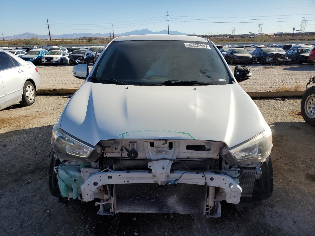 2018 Mitsubishi Outlander - Image 5