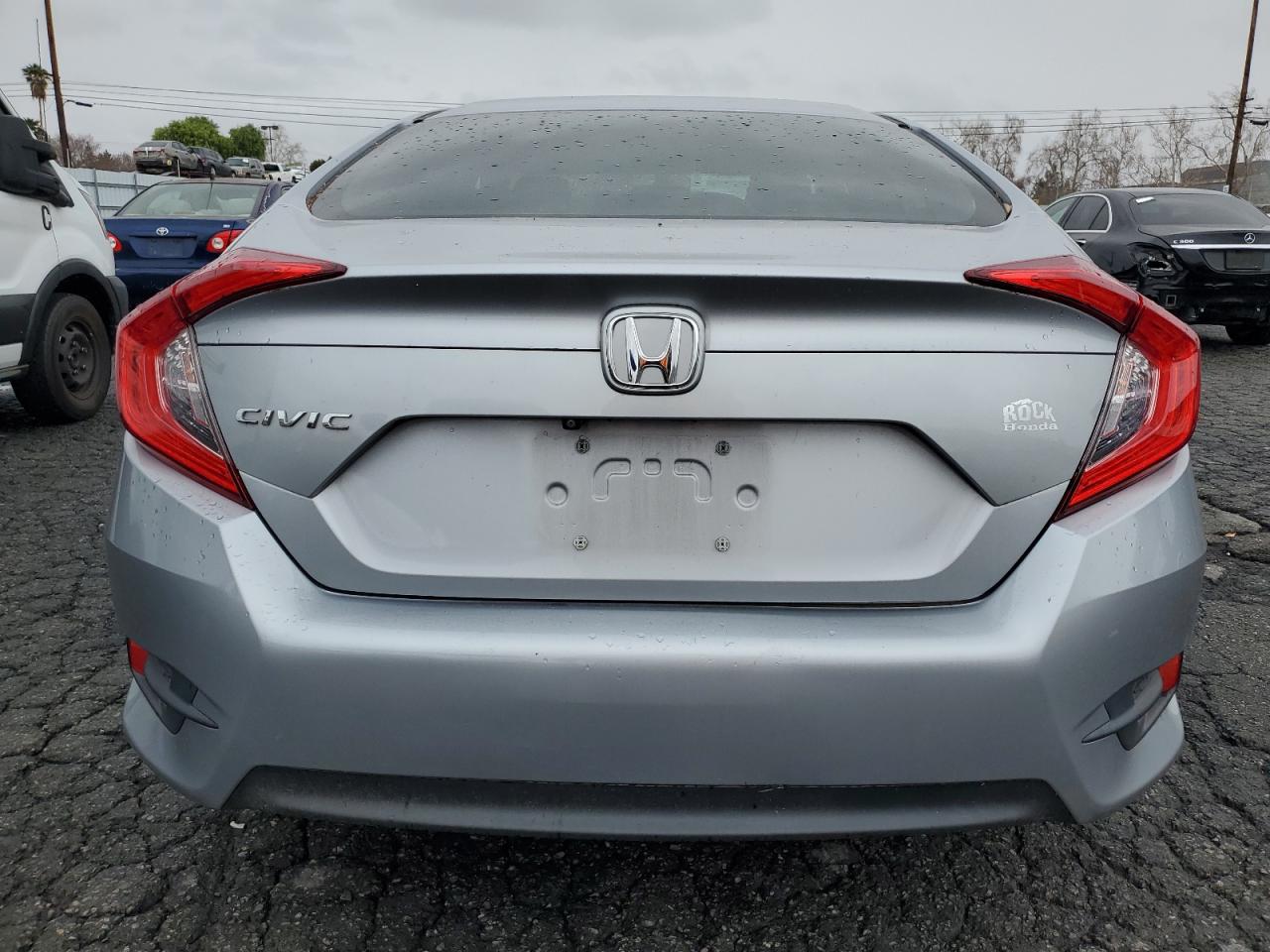 2017 Honda Civic - Image 6