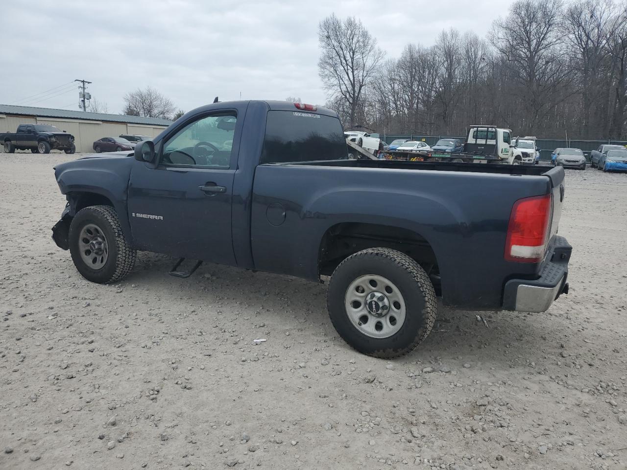 2008 GMC Sierra - Image 2