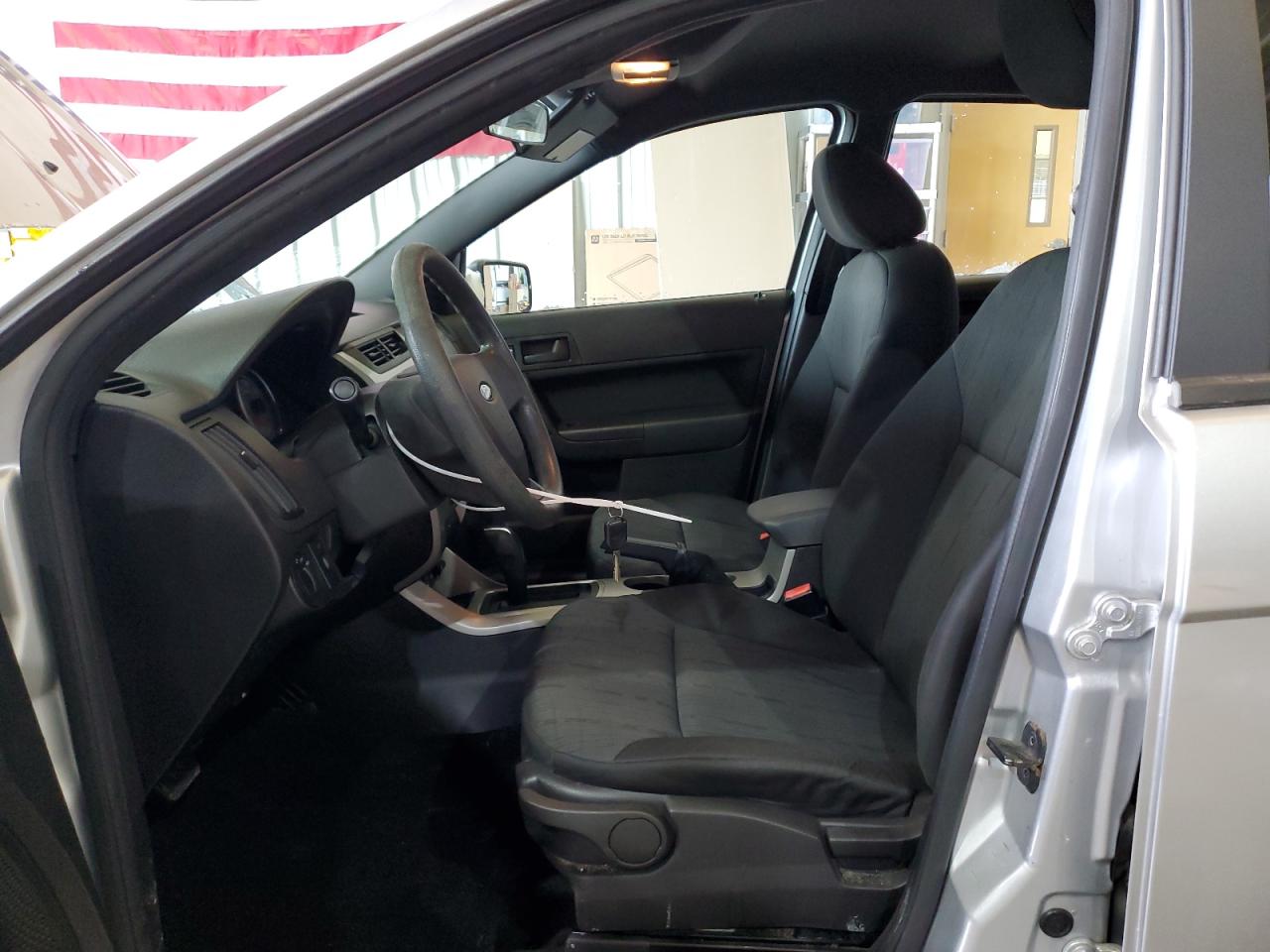 2010 Ford Focus - Image 7