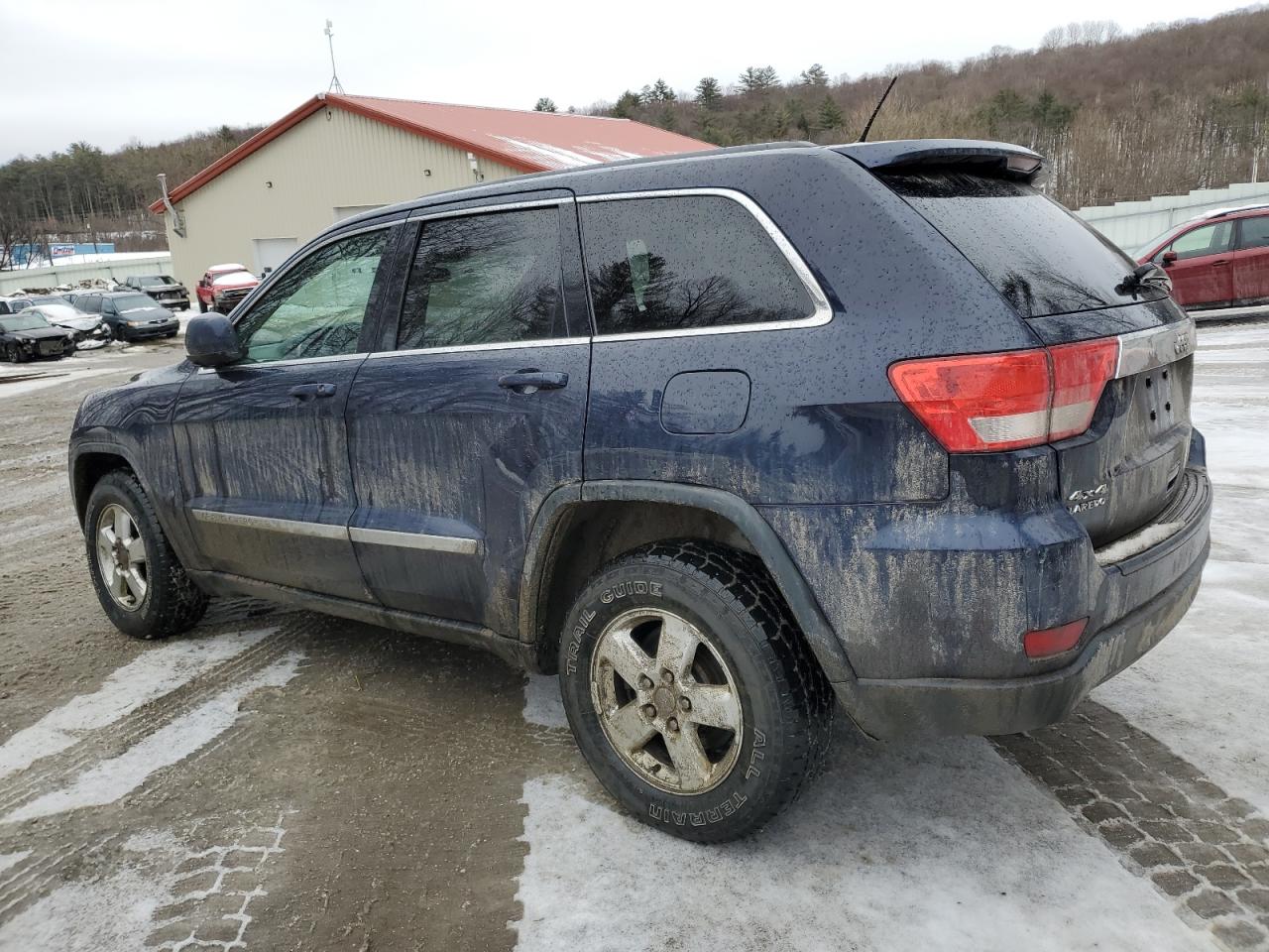 2013 Jeep Grand Cherokee - Image 2
