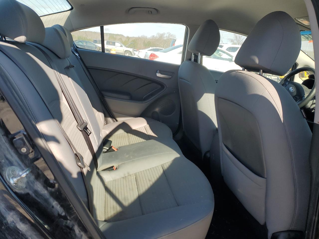 2018 Kia Forte - Image 10
