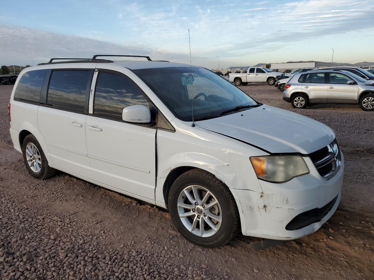 2014 Dodge Caravan - Image 4