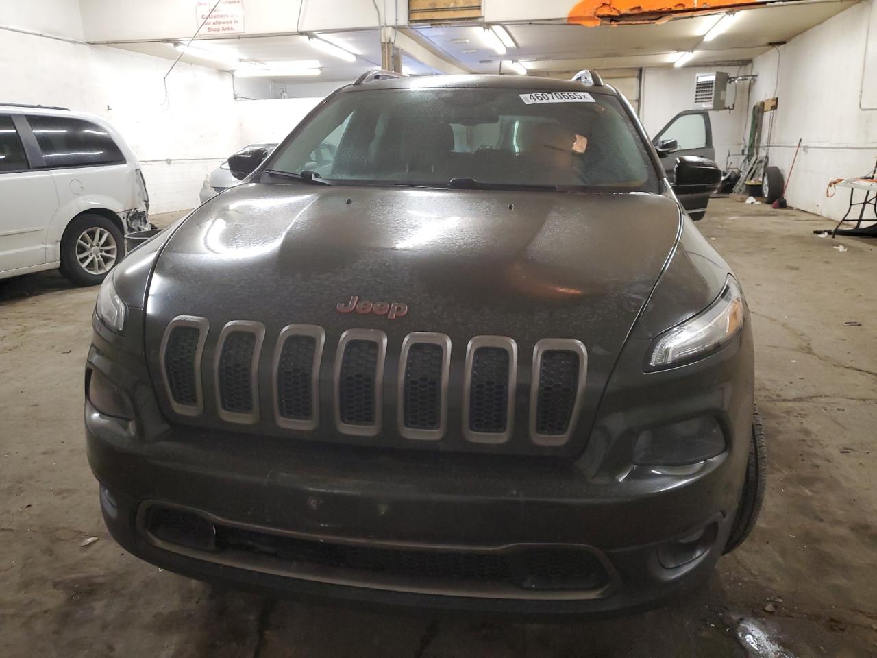 2016 Jeep Grand Cherokee - Image 5