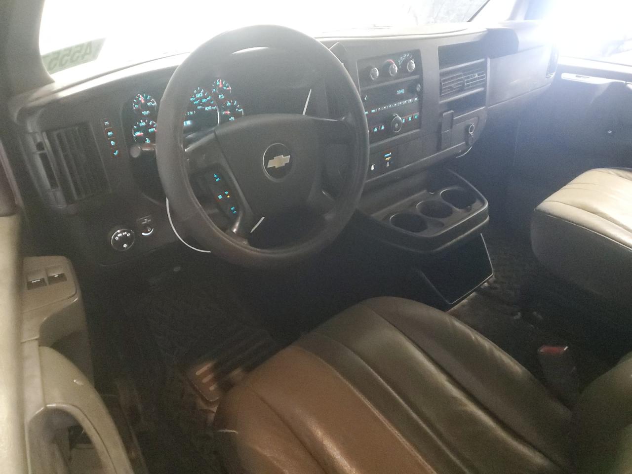 2015 Chevrolet Express - Image 8
