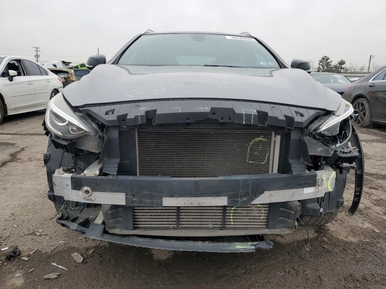 2017 Infiniti QX30 - Image 5
