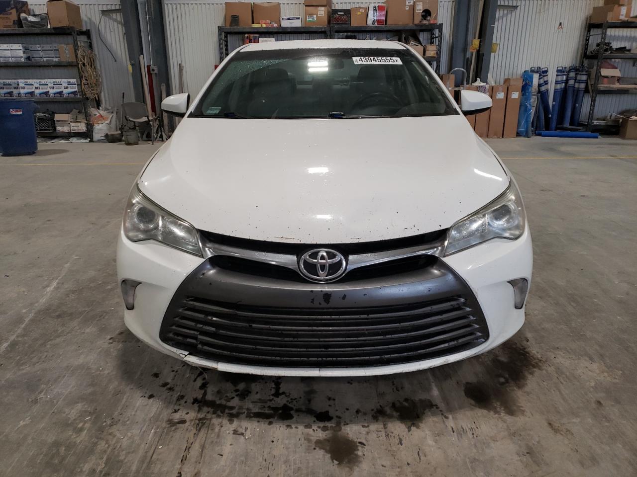 2016 Toyota Camry - Image 5