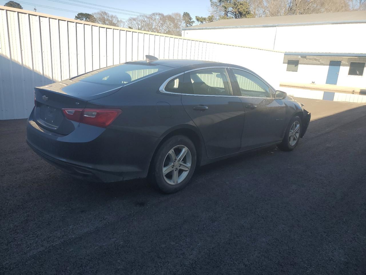 2023 Chevrolet Malibu - Image 3