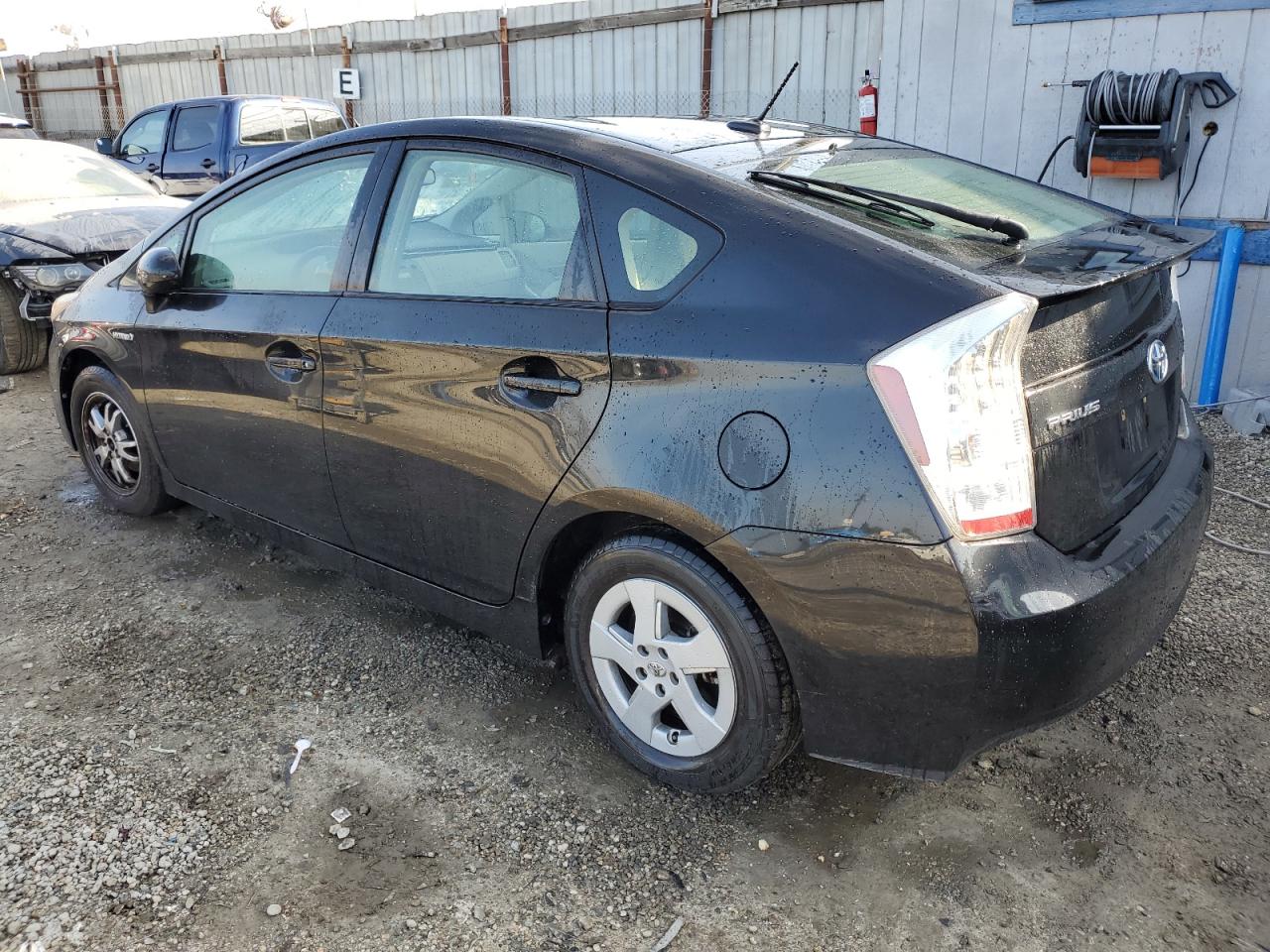 2011 Toyota Prius - Image 2