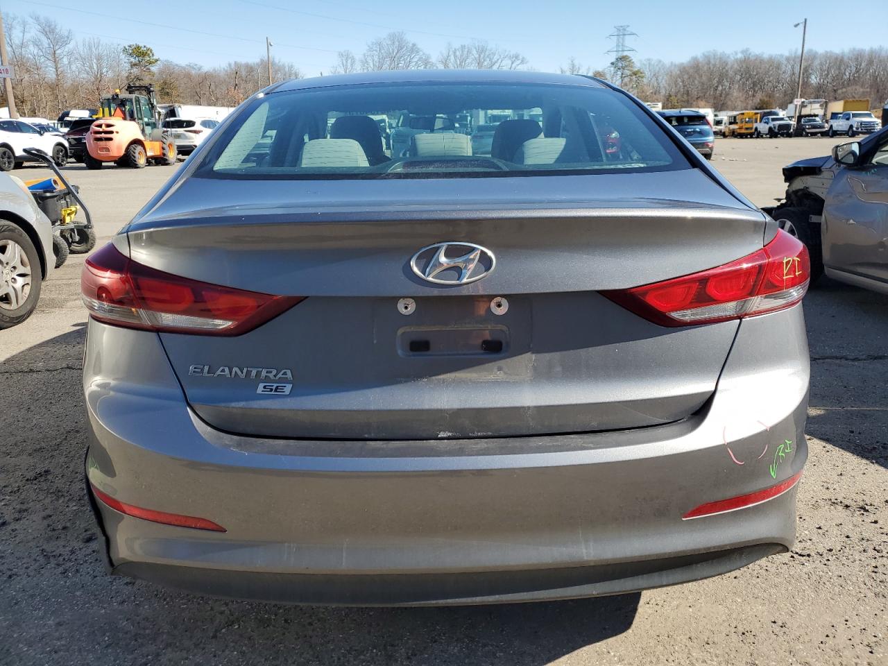 2018 Hyundai Elantra - Image 6