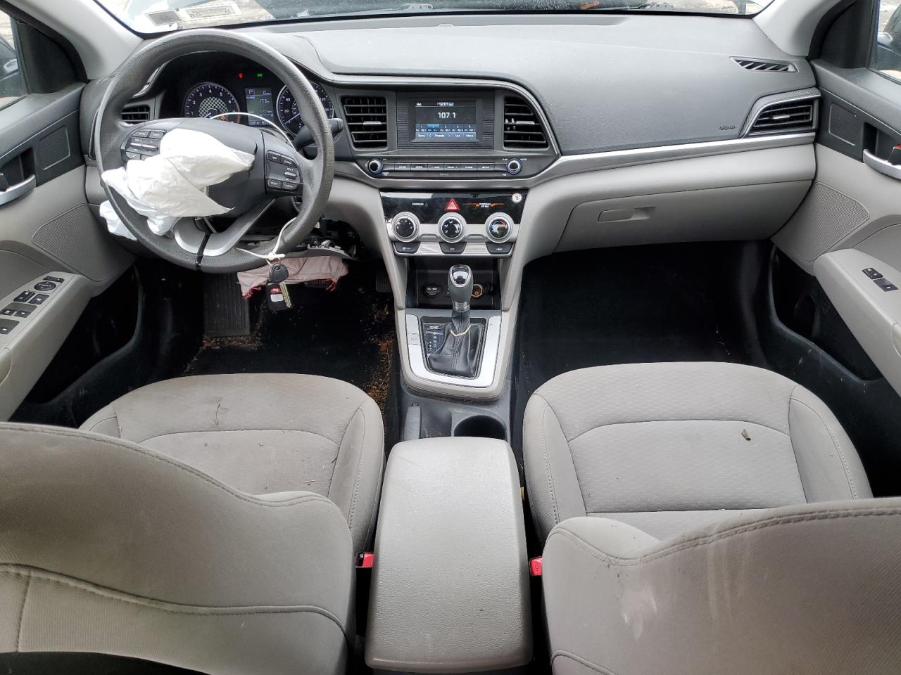 2019 Hyundai Elantra - Image 8