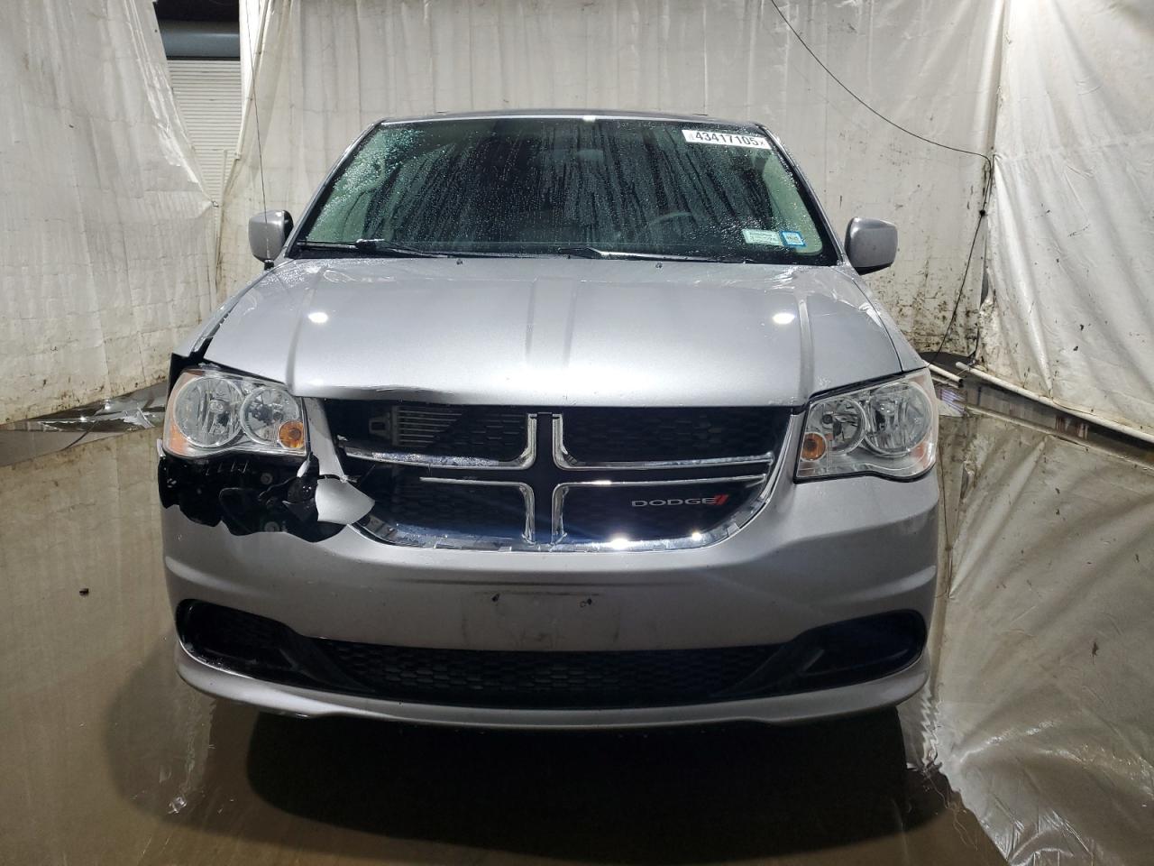 2014 Dodge Caravan - Image 5