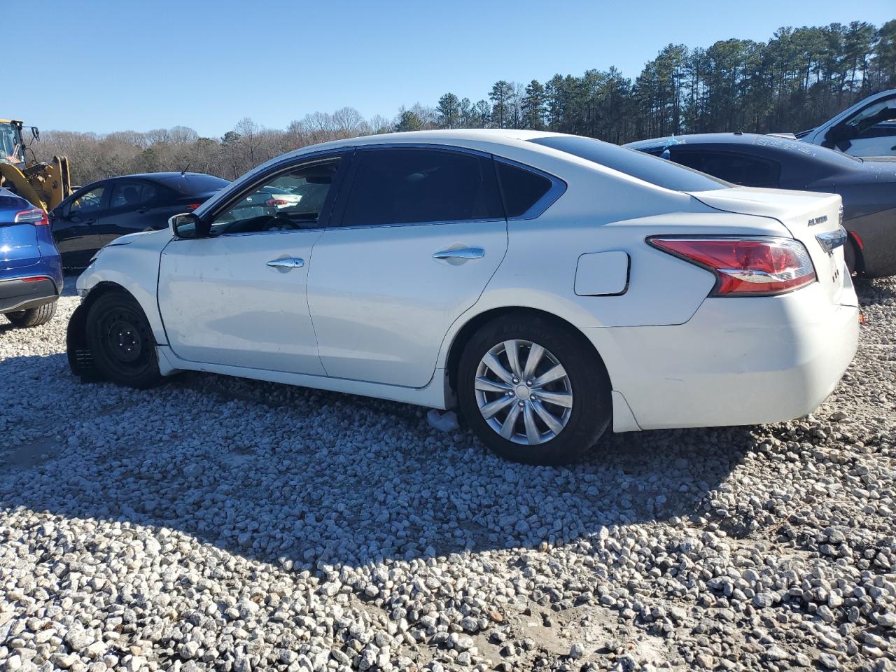 2014 Nissan Altima - Image 2
