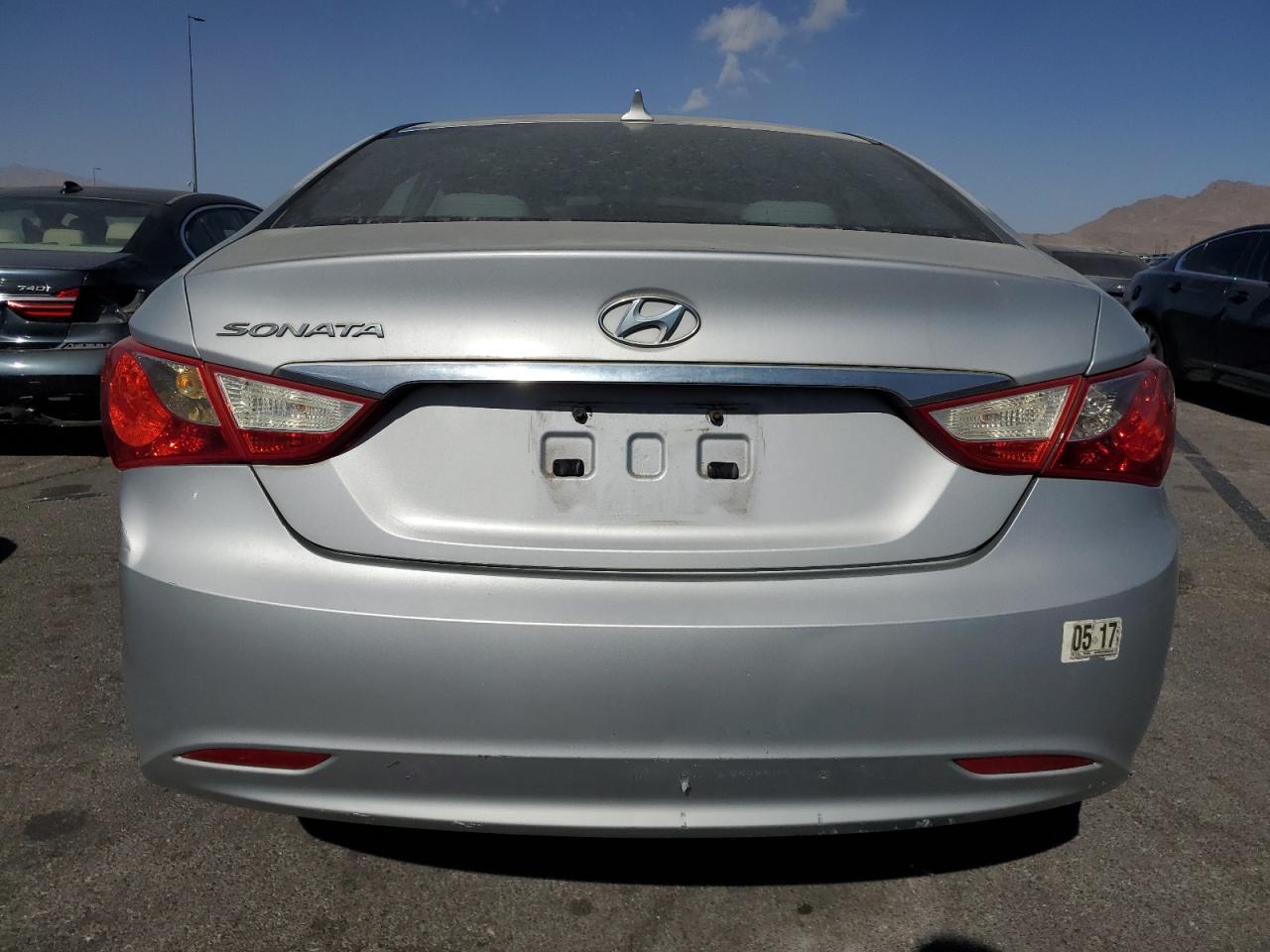 2011 Hyundai Sonata - Image 6