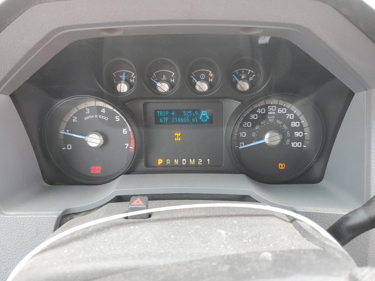 2011 Ford F250 - Image 9