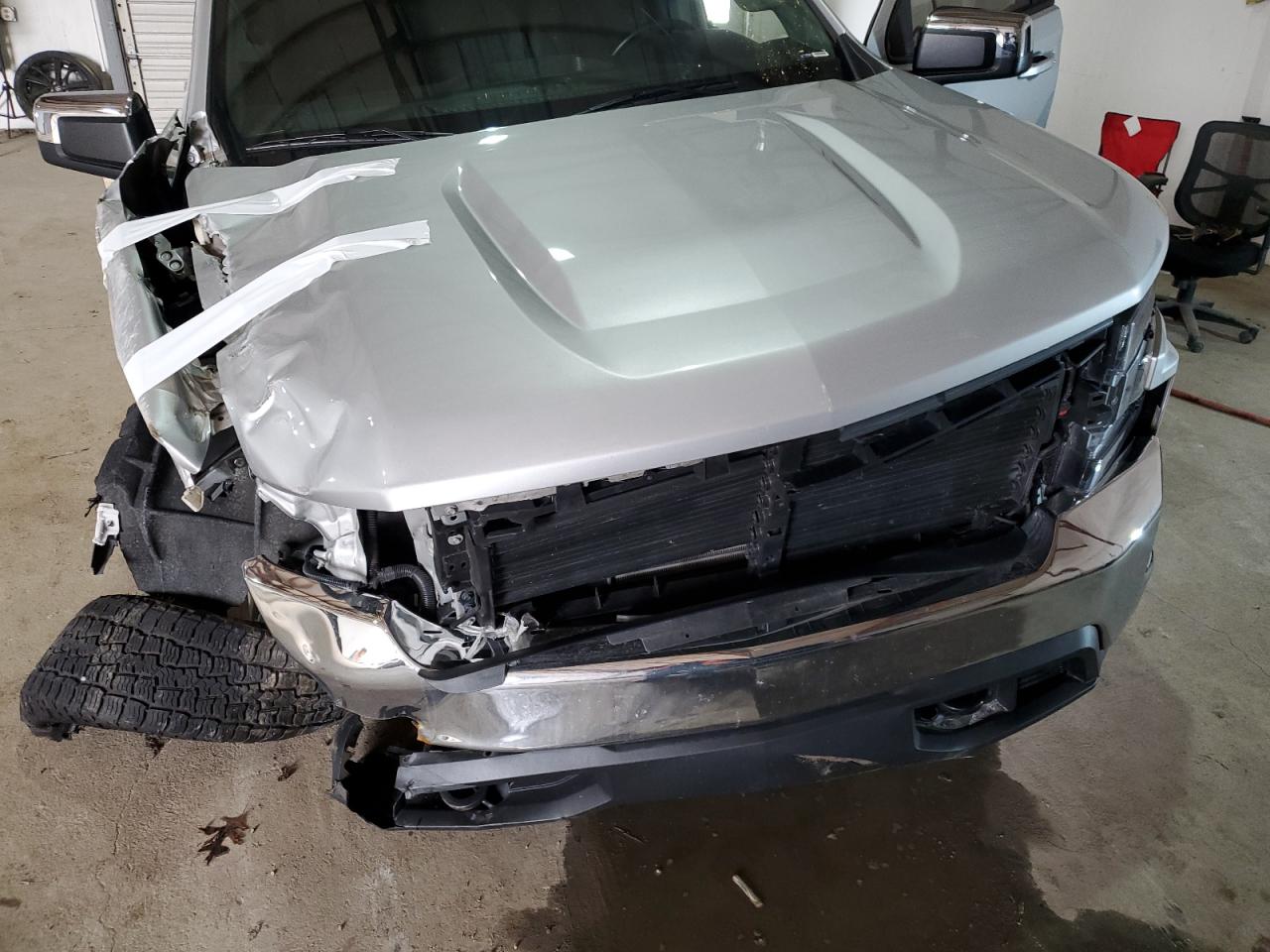 2021 Chevrolet Silverado - Image 11