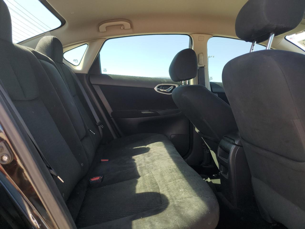 2014 Nissan Sentra - Image 10