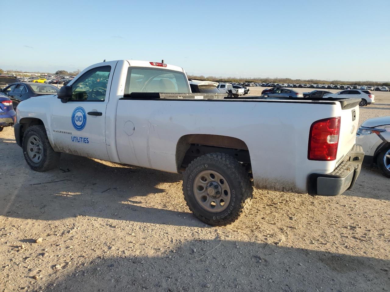 2009 Chevrolet Silverado - Image 2