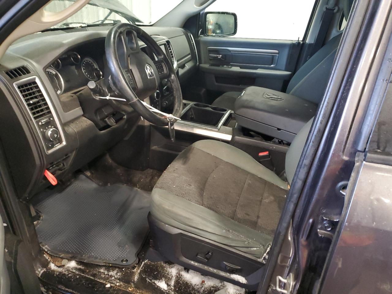 2014 RAM 1500 - Image 7