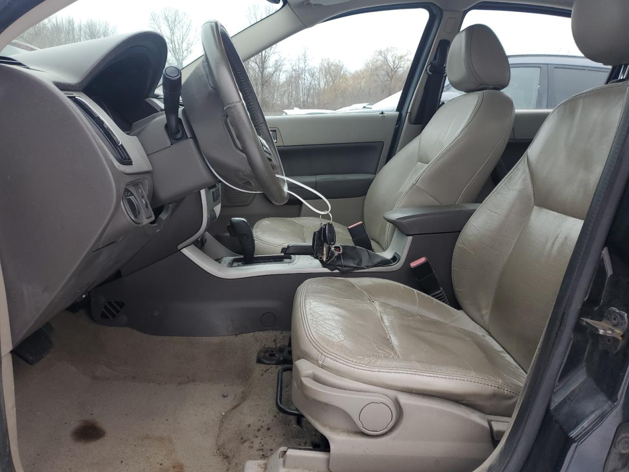 2010 Ford Focus - Image 7