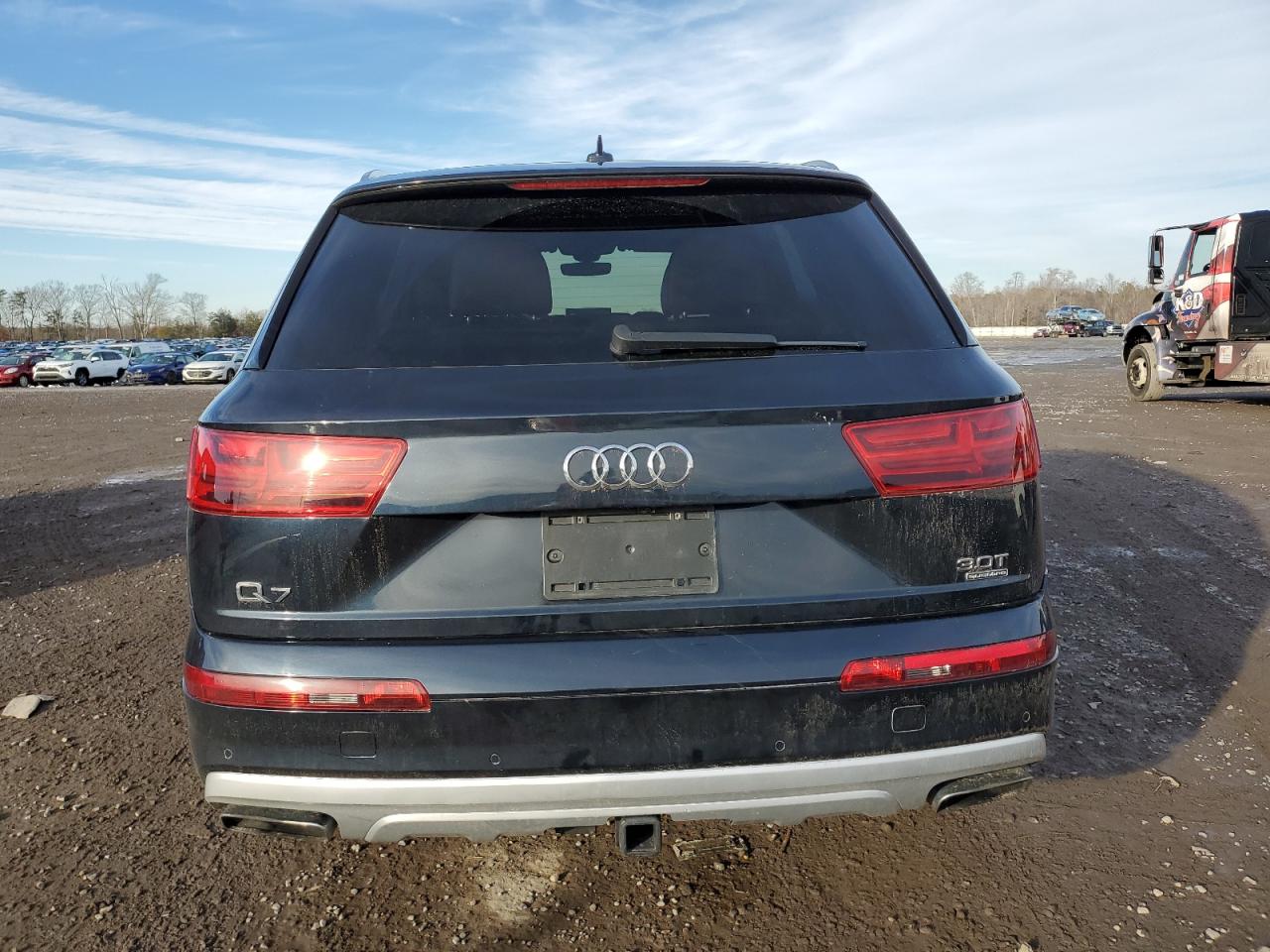 2017 Audi Q7 - Image 6