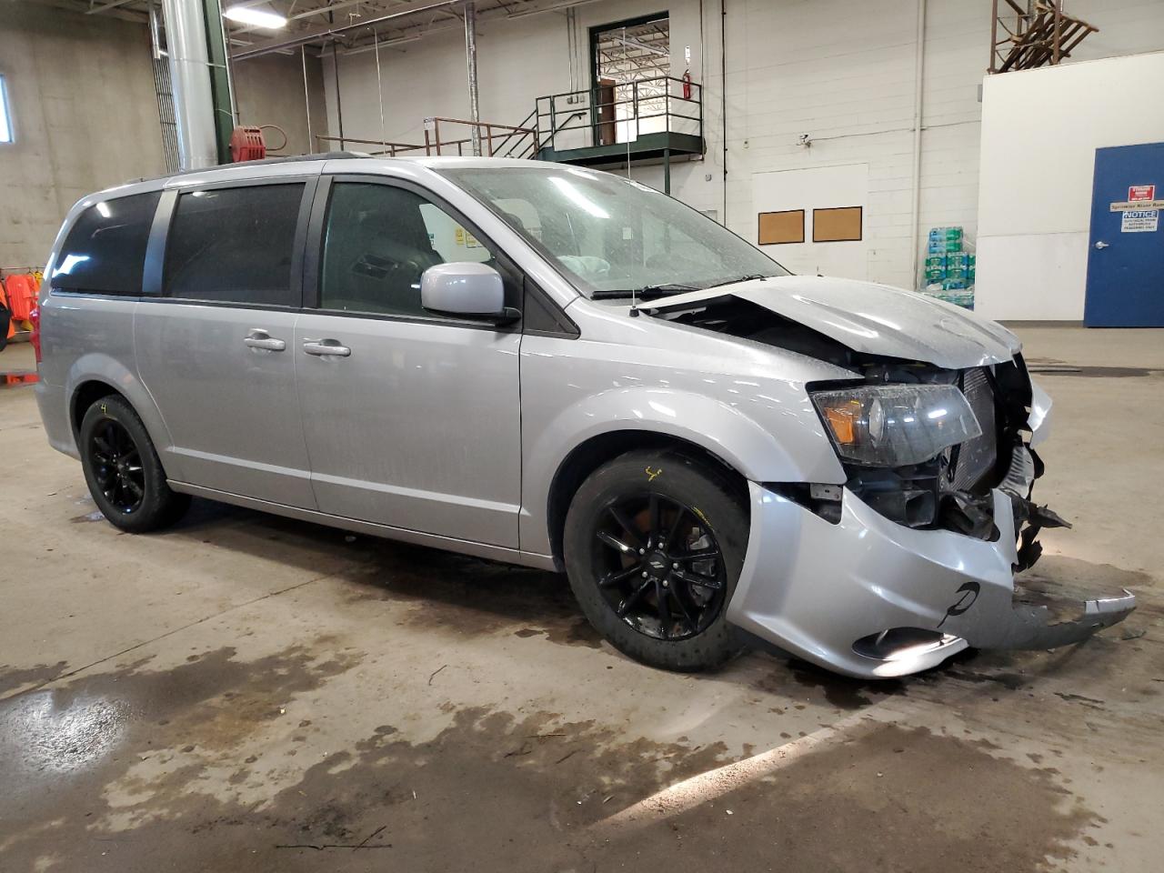 2019 Dodge Caravan - Image 4