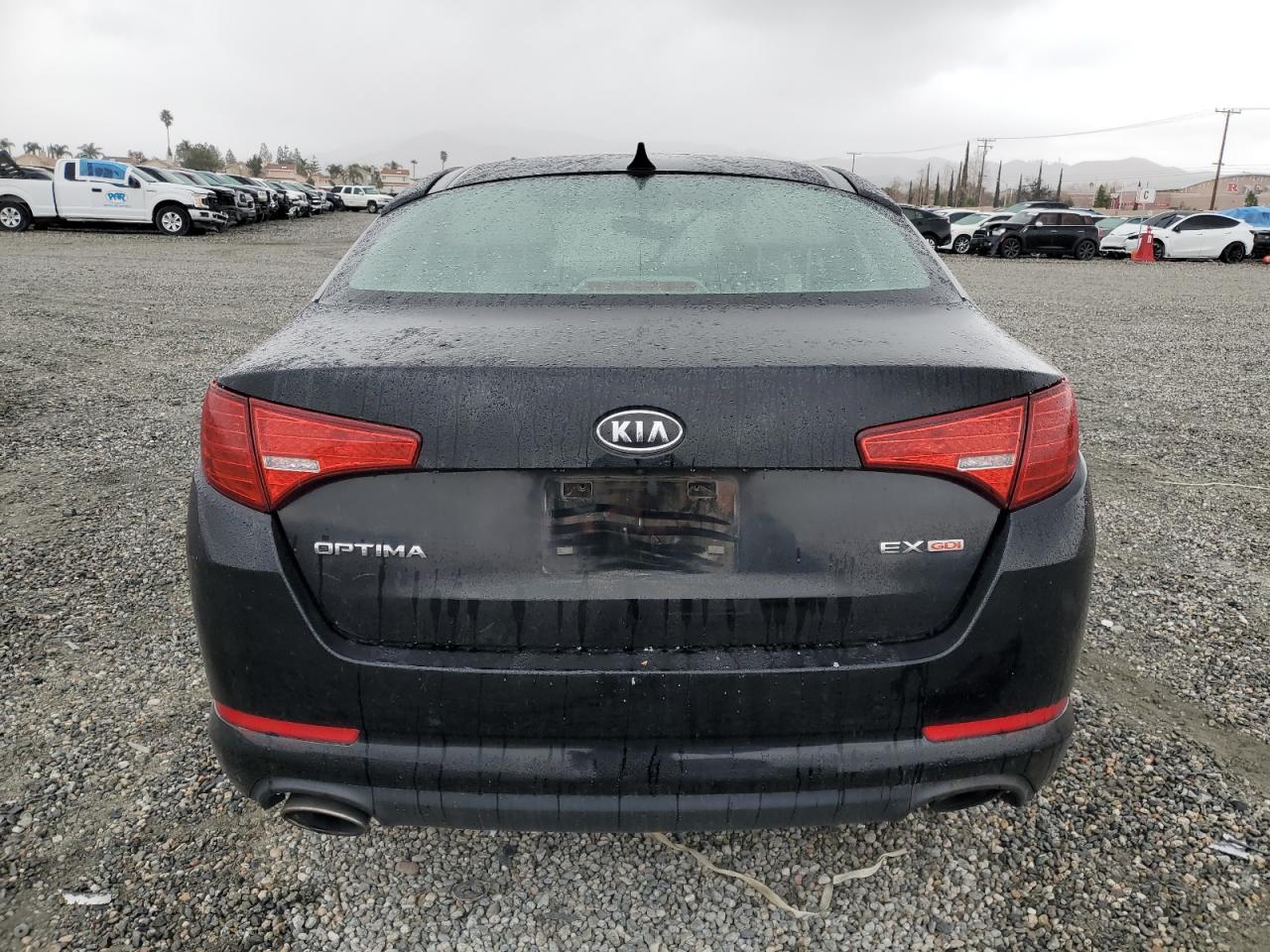 2011 Kia Optima - Image 6