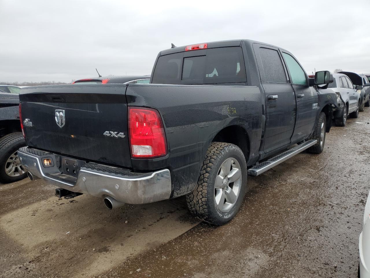 2017 RAM 1500 - Image 3