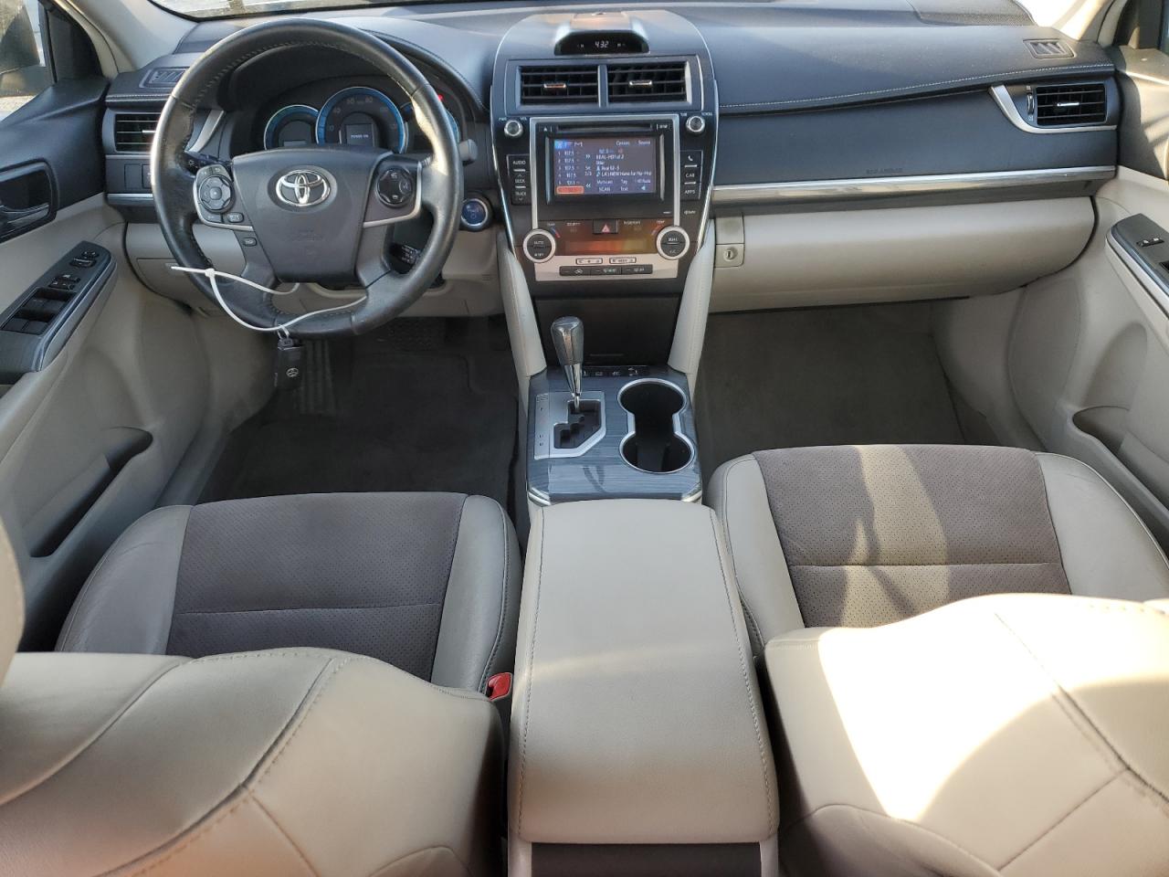 2012 Toyota Camry - Image 8
