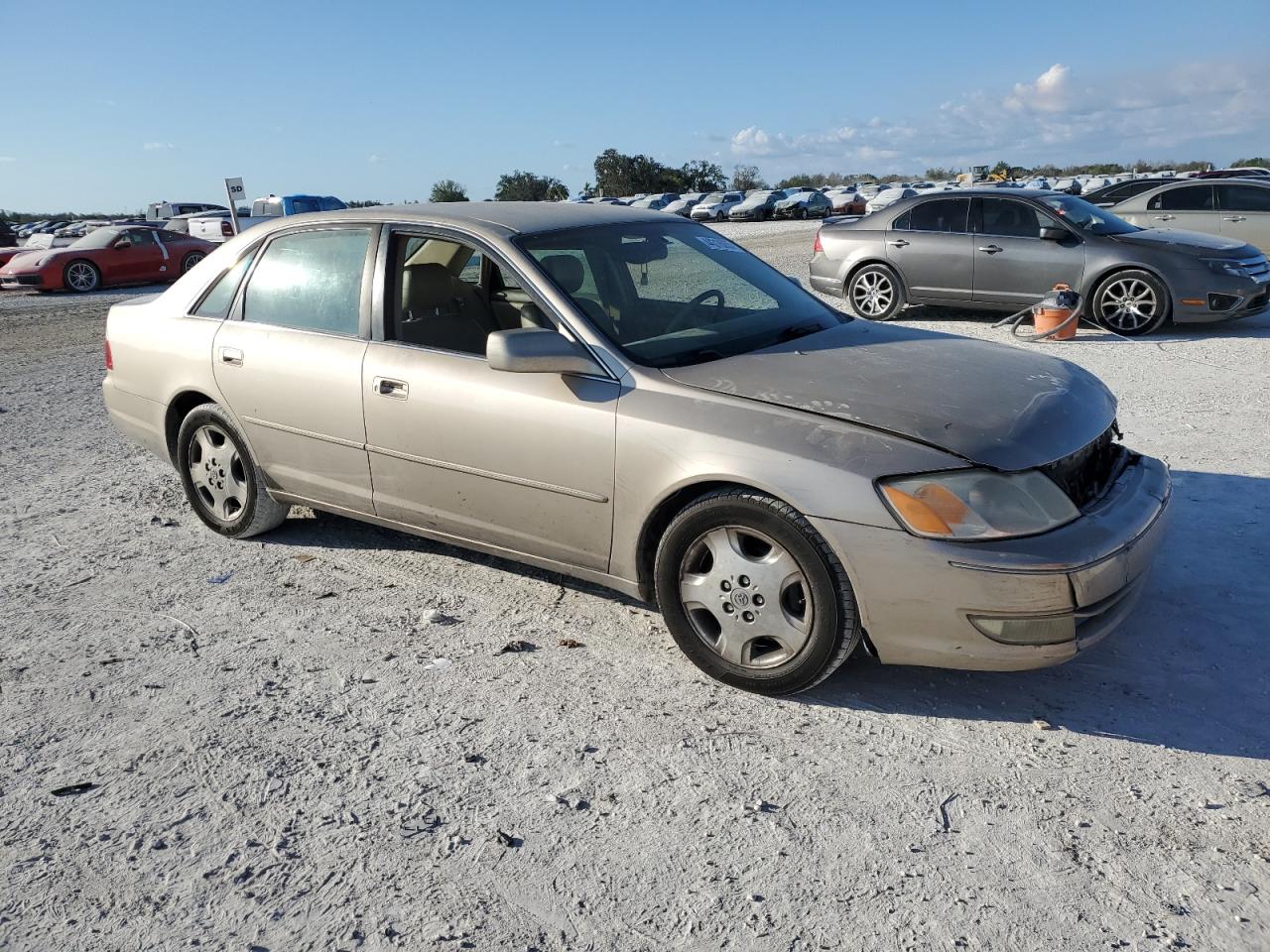 2003 Toyota Avalon - Image 4
