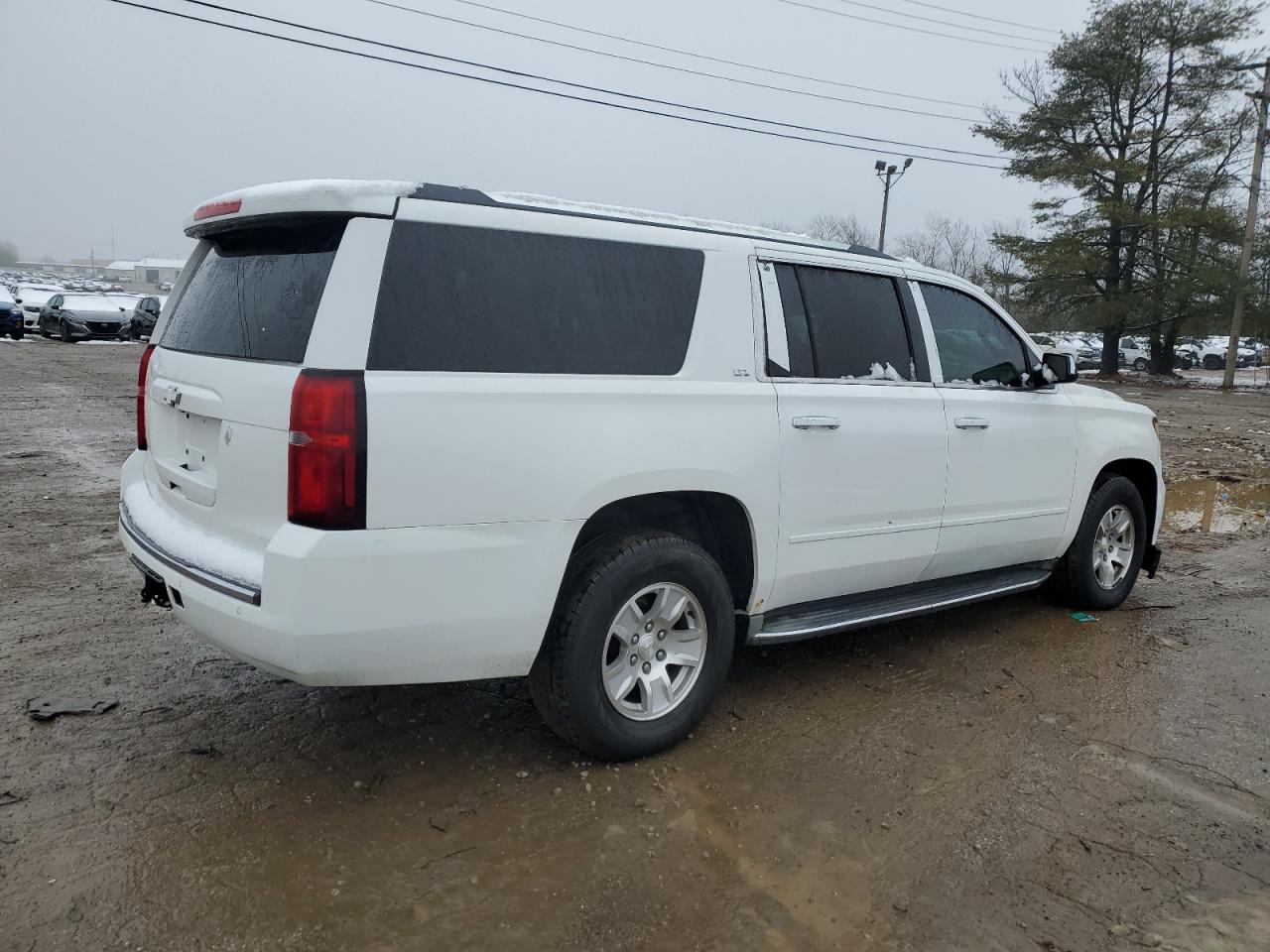 2015 Chevrolet Suburban - Image 3