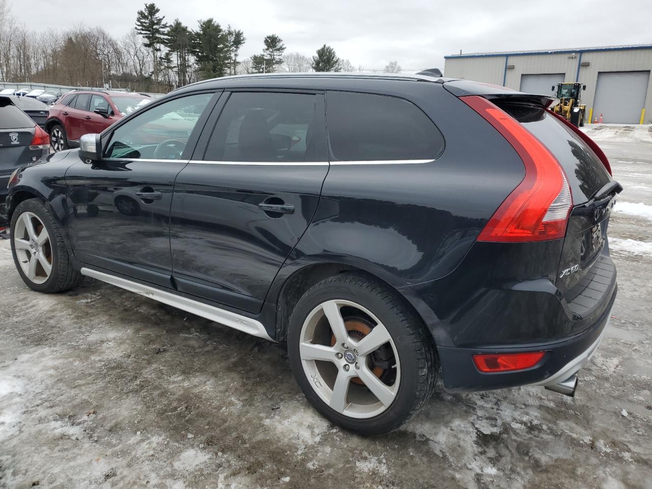 2010 Volvo XC60 - Image 2