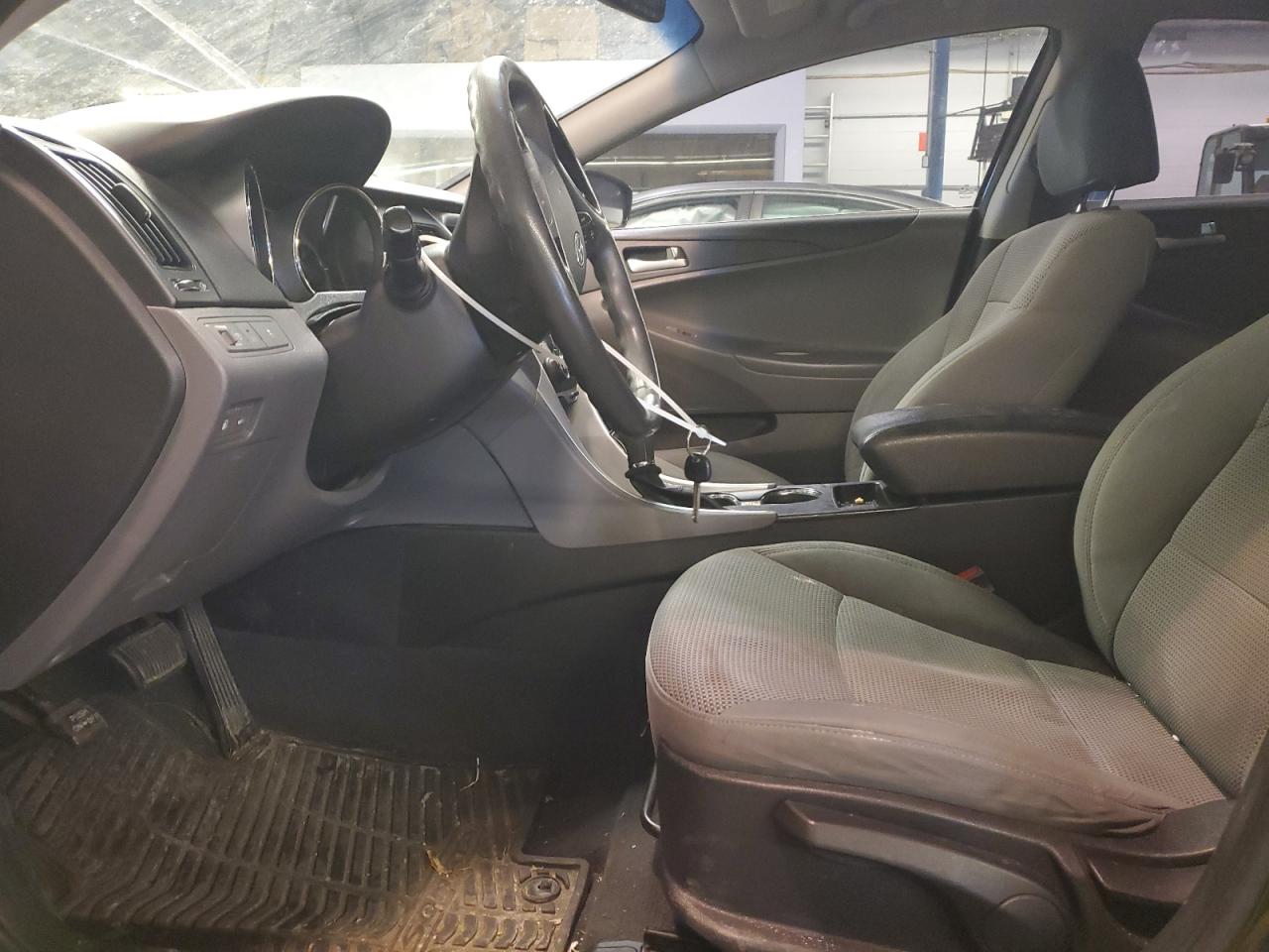 2013 Hyundai Sonata - Image 7
