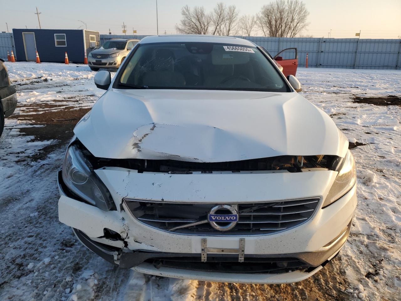 2017 Volvo S60 - Image 5