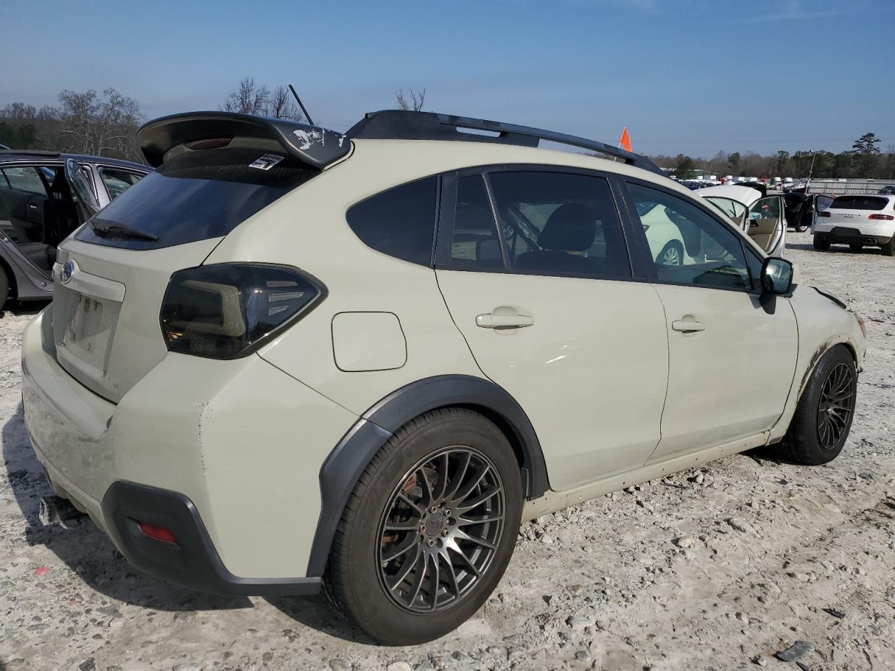 2013 Subaru XV - Image 3